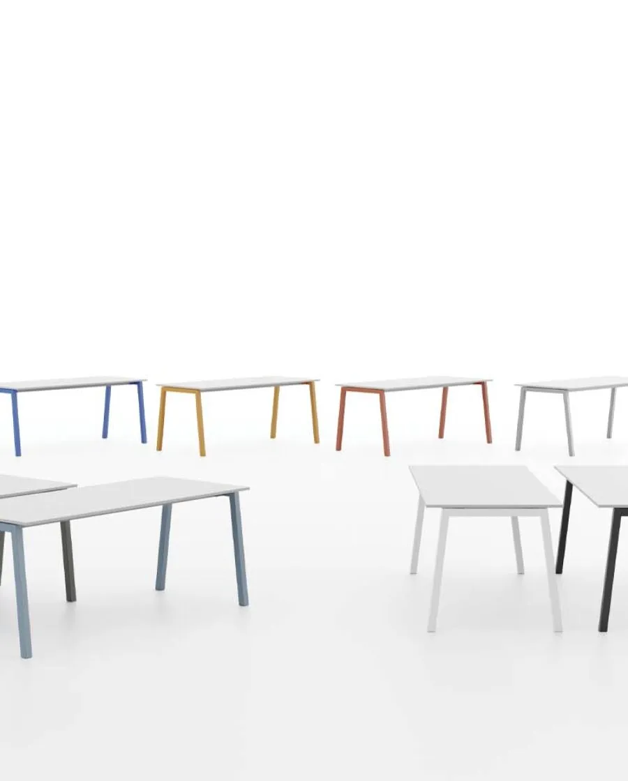 scrivania smart working moderna e di design pop ace frezza