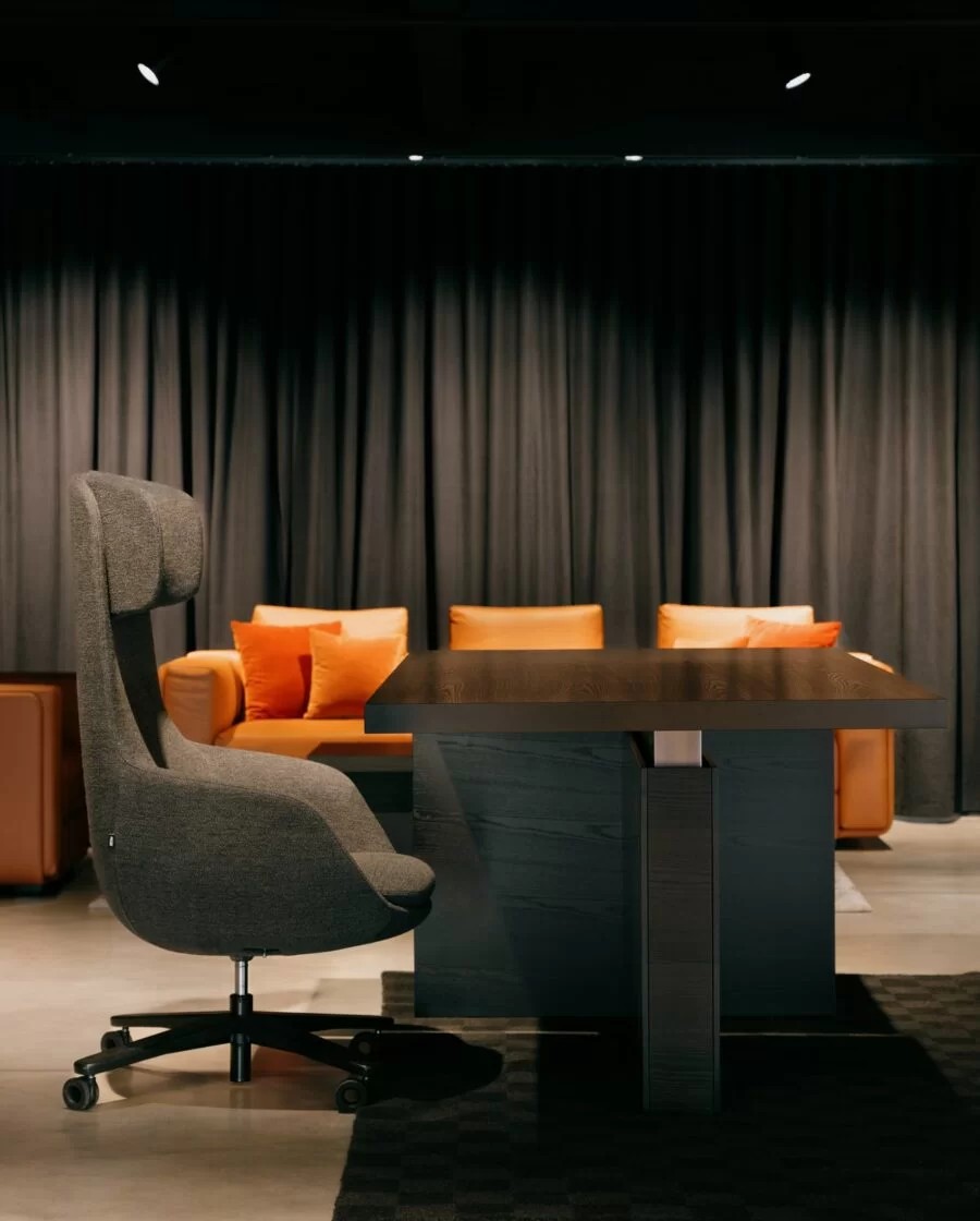 Showroom Mobilier de Bureau made in Italy - Frezza