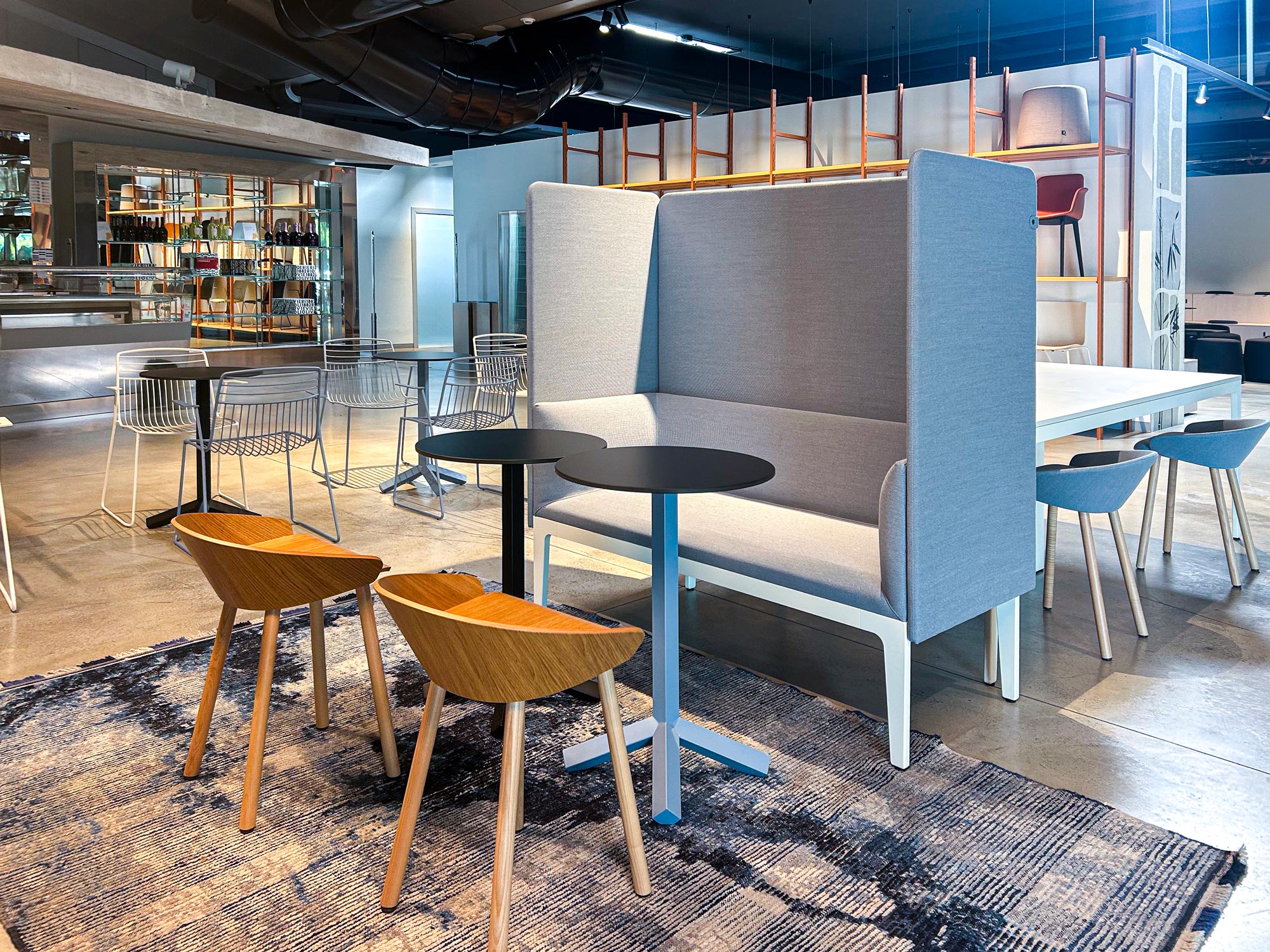 Work Cafe Examples Work Café Frezza: hybrid workspace for design and wellbeing