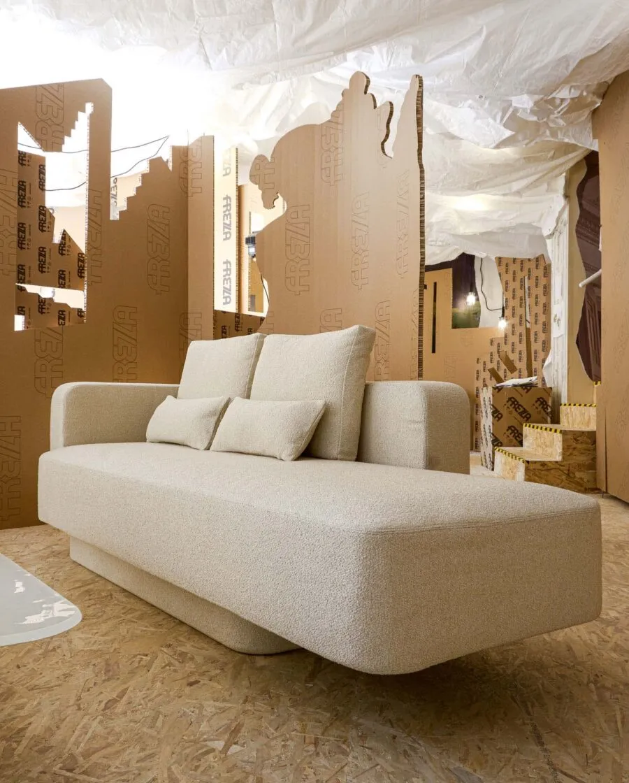 Frezza Milano Design Week 2026 Showroom San Babila - Sabree Chaise Longue Sofa