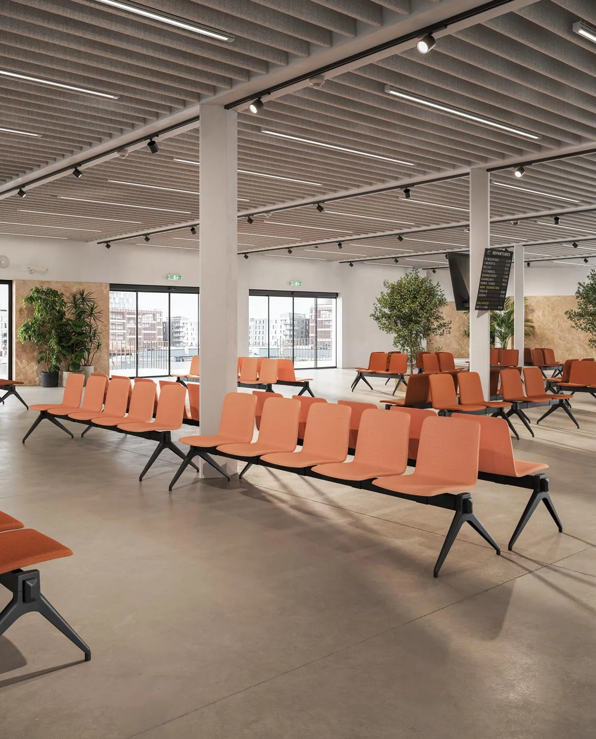 File di panche imbottite sala d'attesa Yo Upholstered Bench rivestite in tessuto color terracotta, barra in acciaio e gambe a V rovesciata nere, in un grande atrio luminoso con soffitto a doghe Frezza