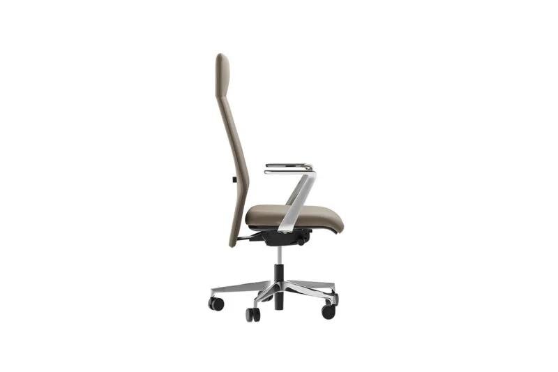 Side view of the Deva Premium premium office chair with high back, synchronised mechanism and polished aluminium base - Frezza